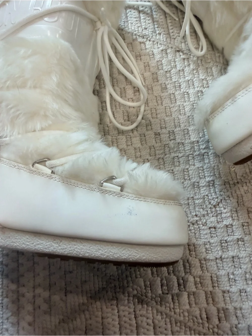 Moon Boot Icon Faux-Fur Boots in Optical White